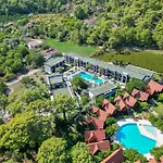 Hotel Forest In